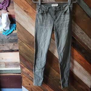 Altar'd State 28 skinny jeans
